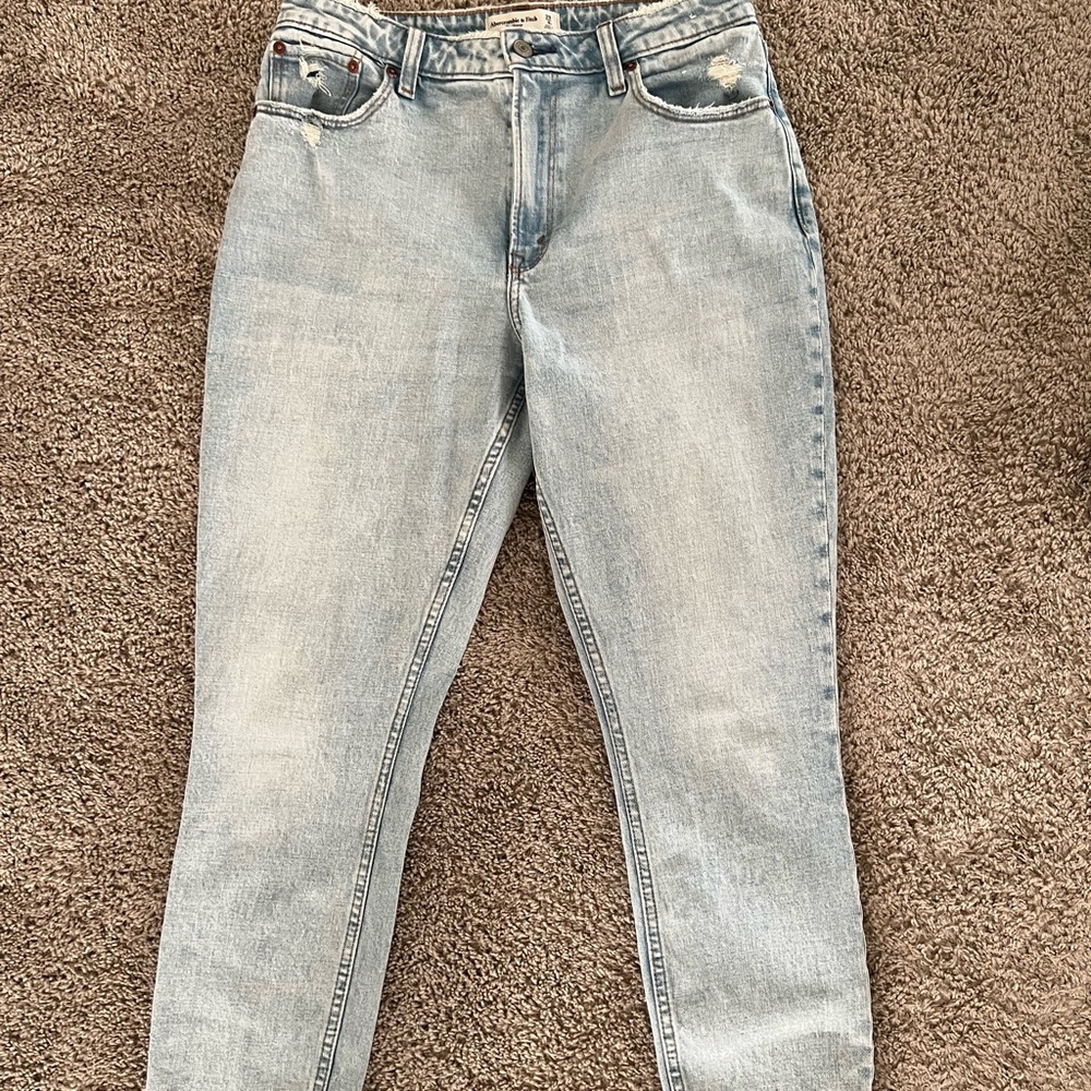 Abercrombie-Curve love high rise skinny jeans, Size 29, light wash